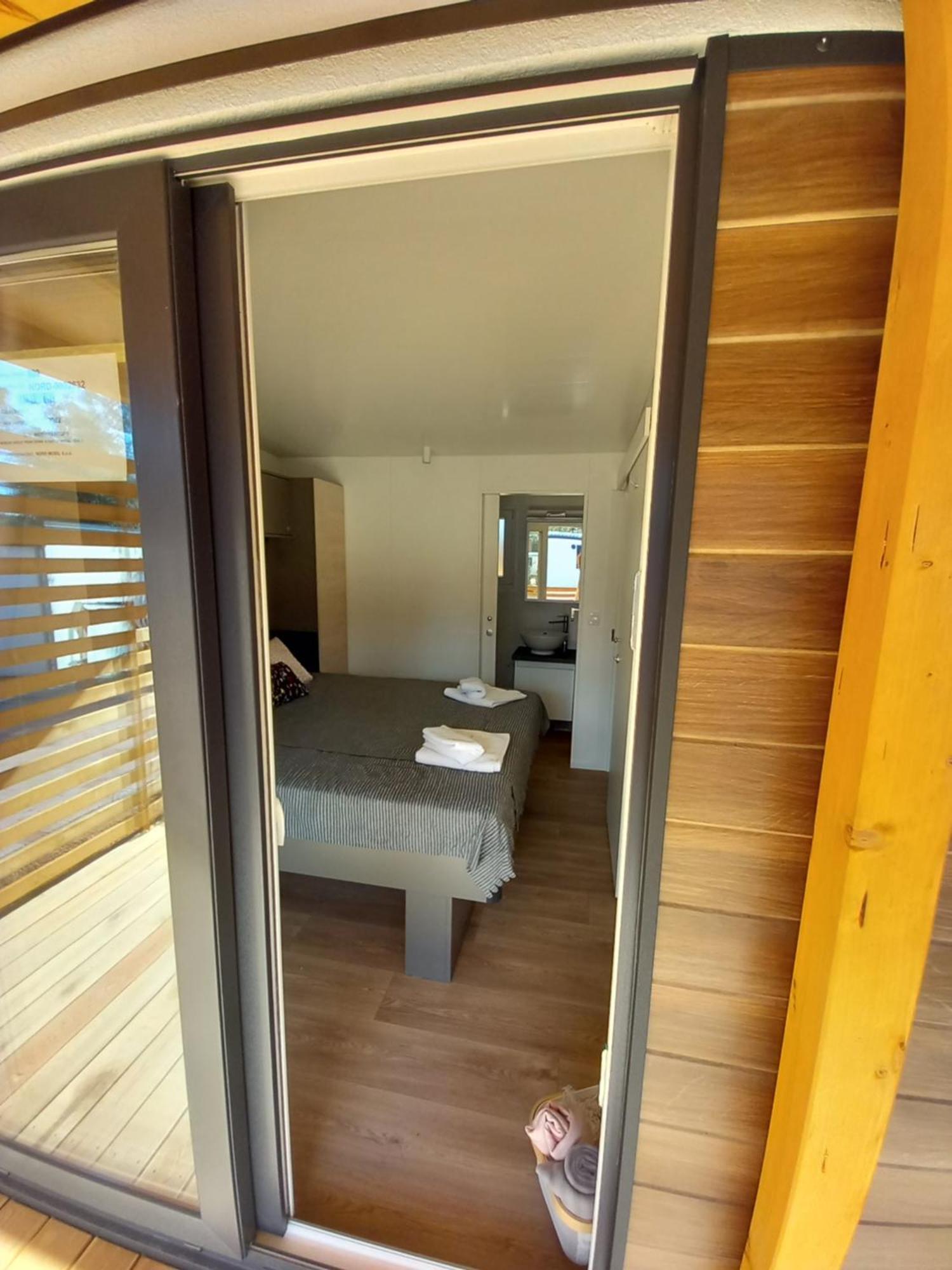 Mobile Home Anamari Biograd Na Moru Exterior photo